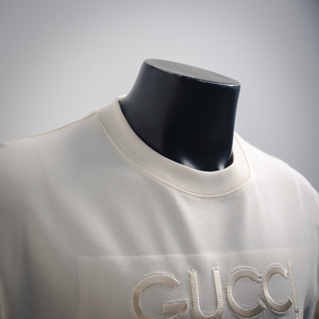 guc 25ss embroidered t-shirt