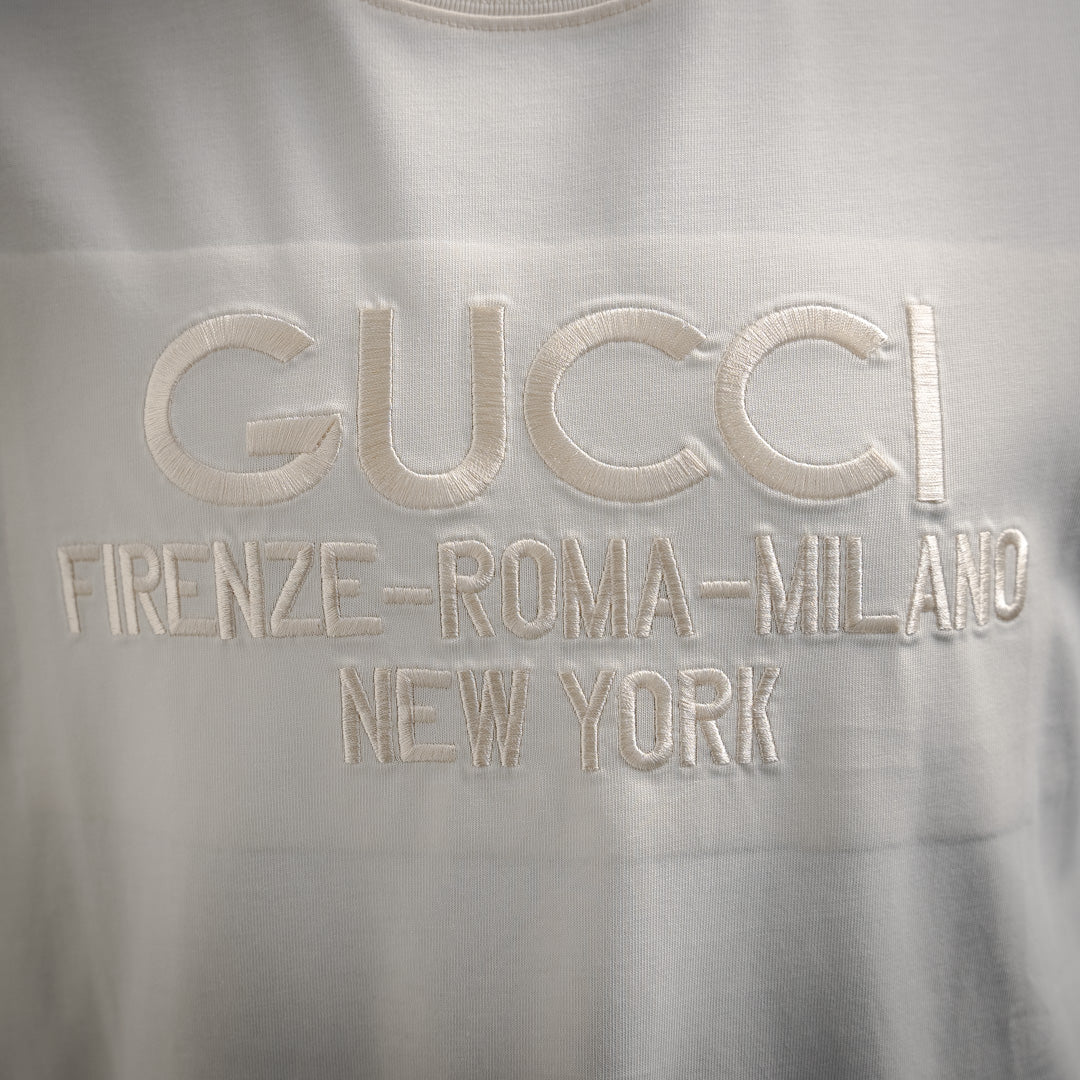 guc 25ss embroidered t-shirt