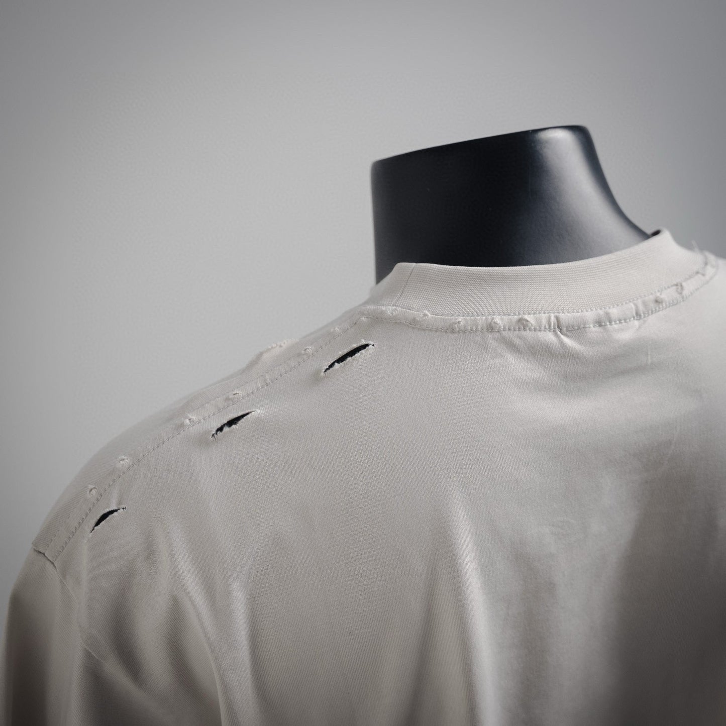 balen 25ss ripped t-shirt