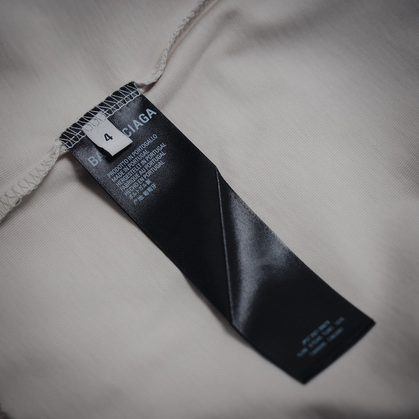 balen 25ss ripped t-shirt