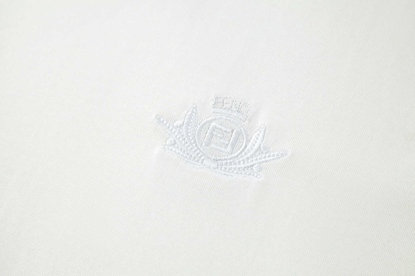 Fend 25ss embroidered t-shirt