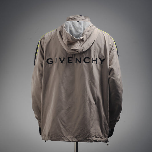 Given 25ss sports jacket