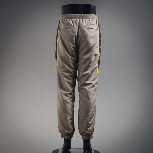 Given 25ss sweatpants
