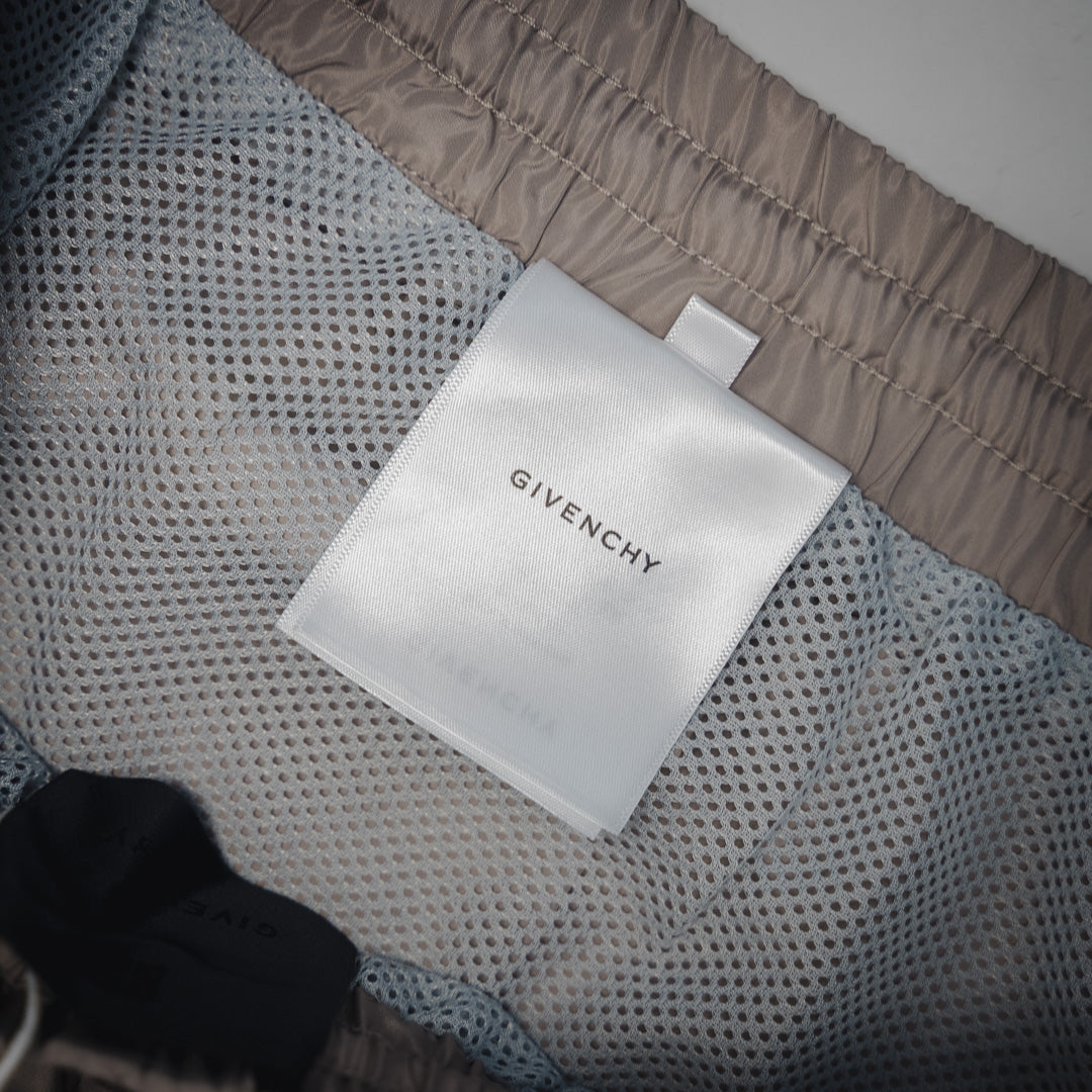 Given 25ss sweatpants