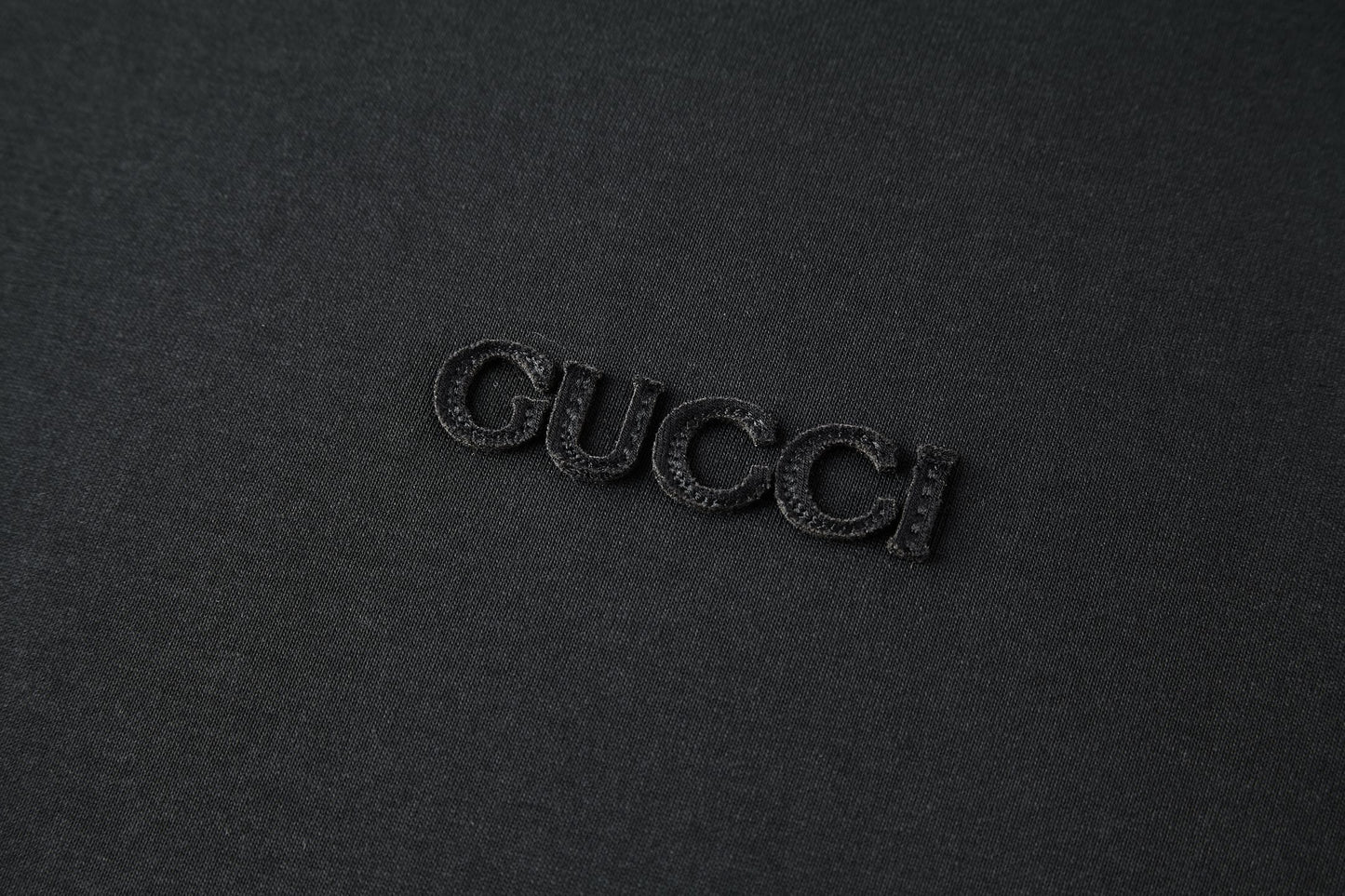 Gucc 25ss embroidered t-shirt