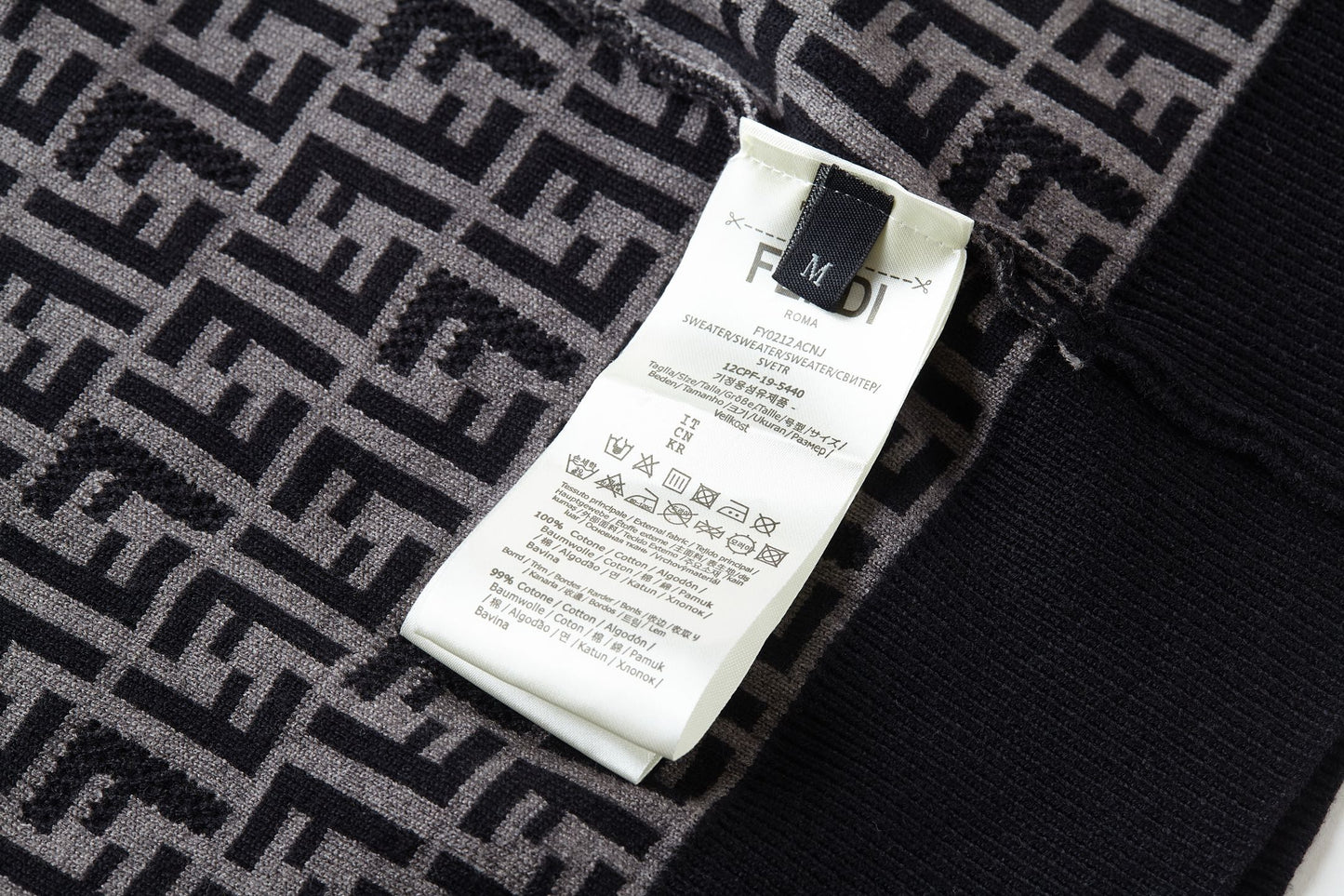 Fend 25ss knit t-shirt