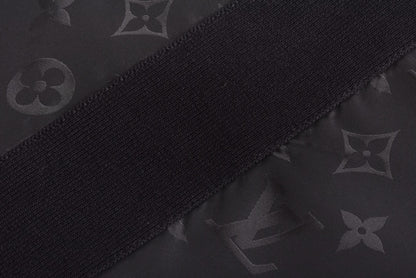 1V 25SS print shorts