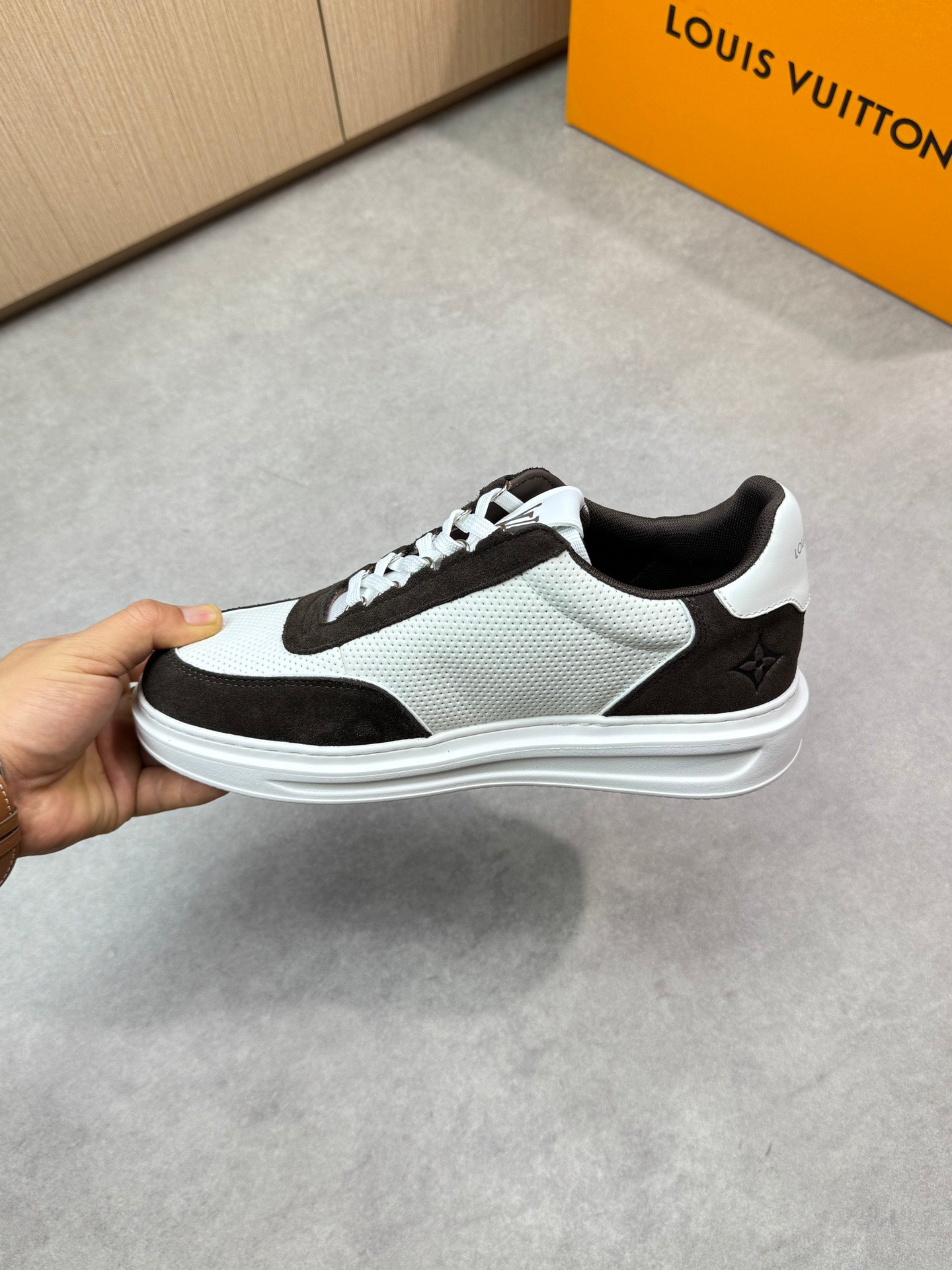 louis sneaker