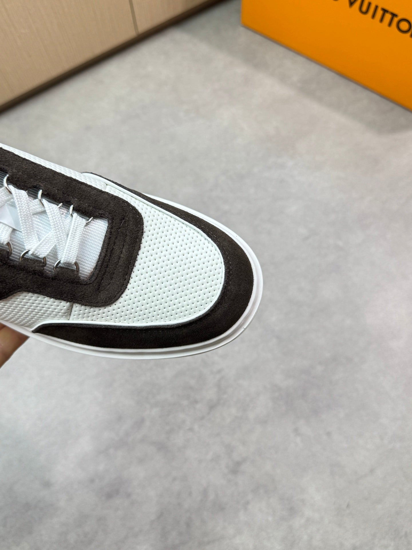 louis sneaker