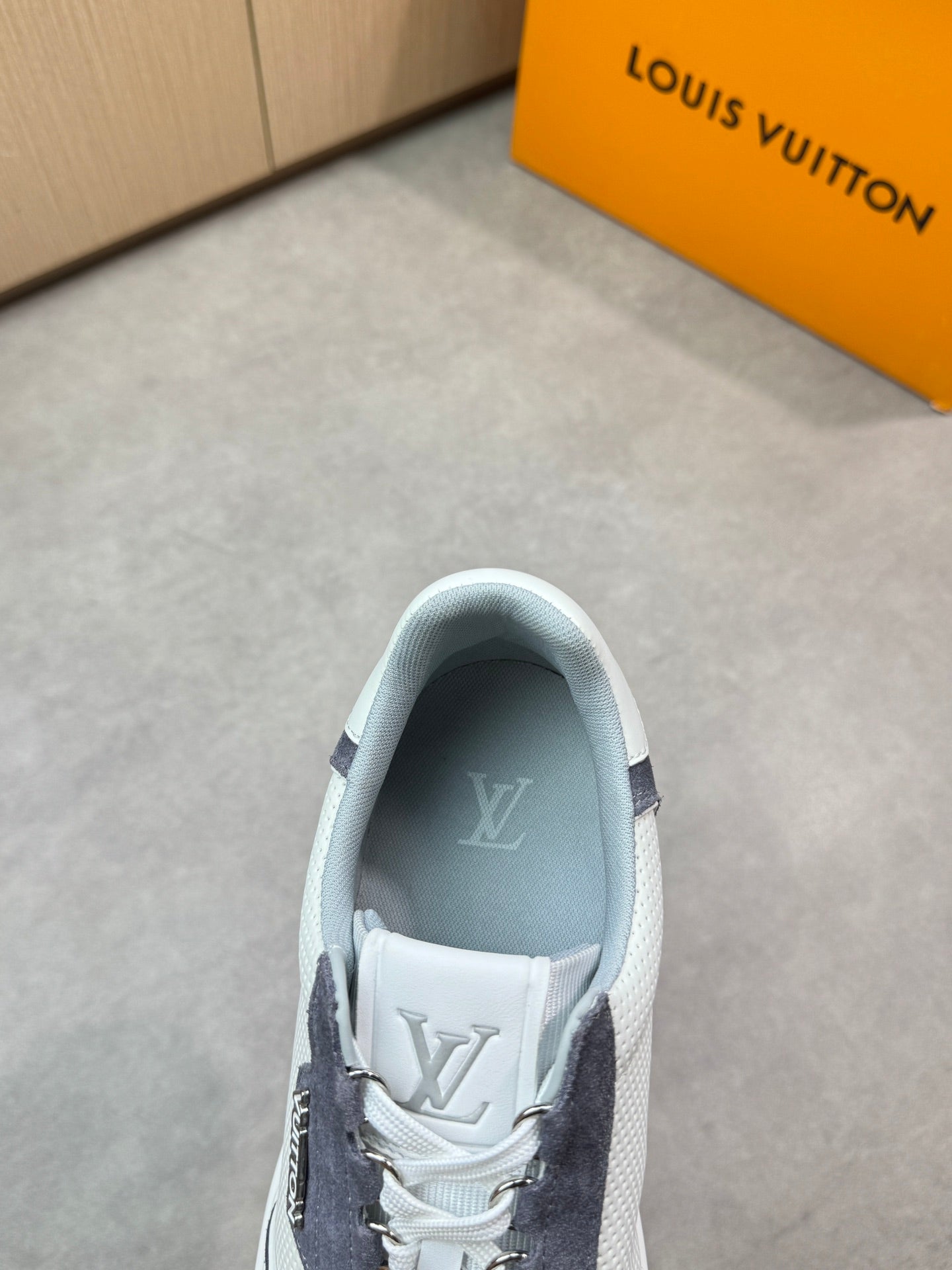 louis sneaker