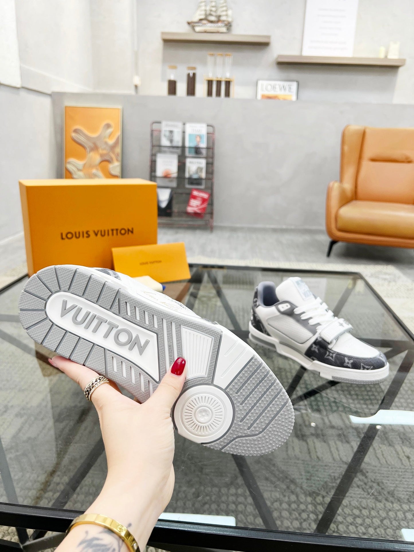 Louis sneakers