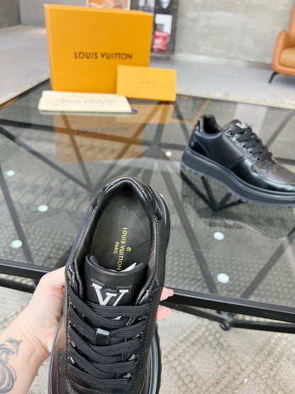 Louis leather sneaker
