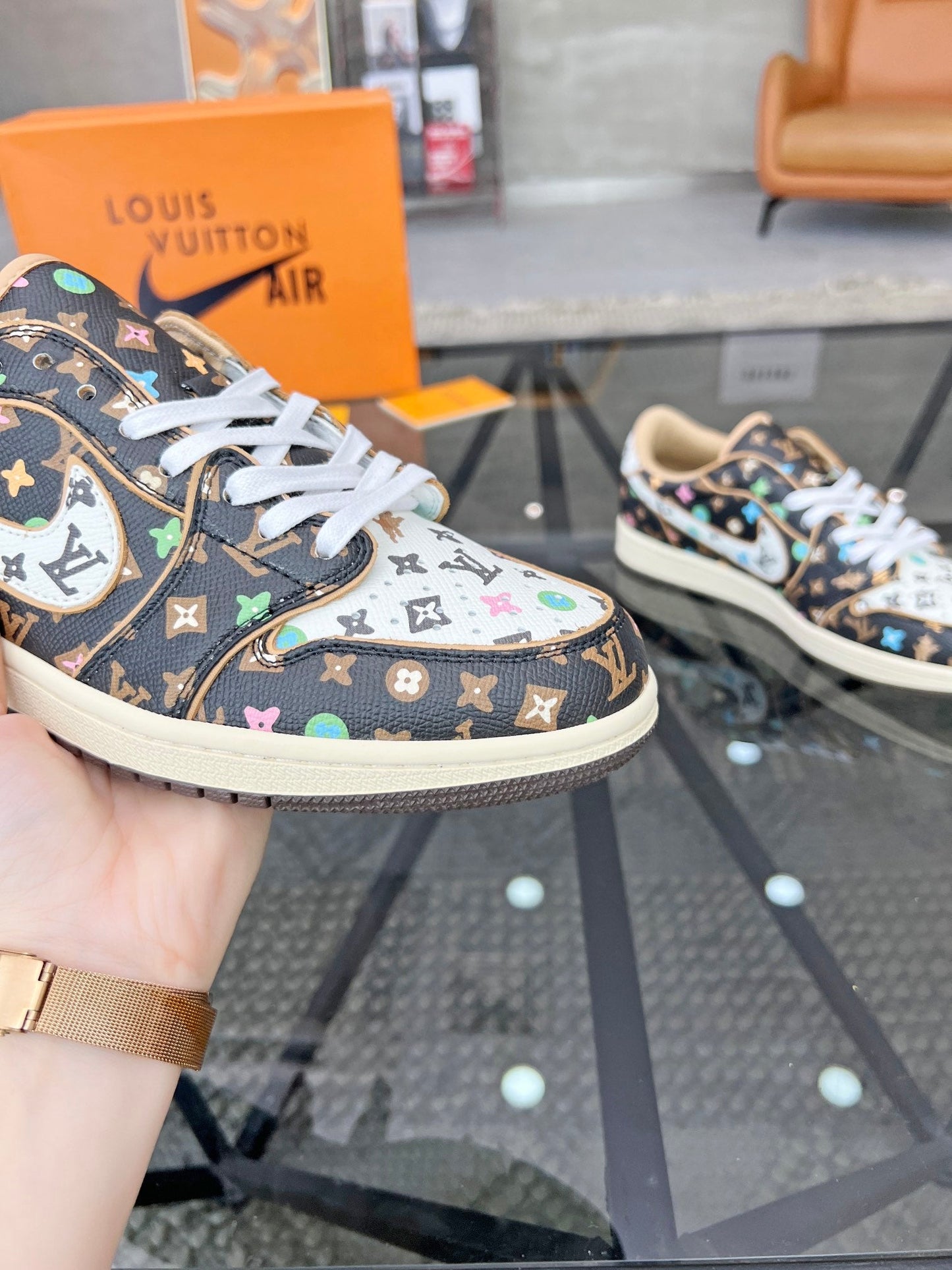 Louis sneakers