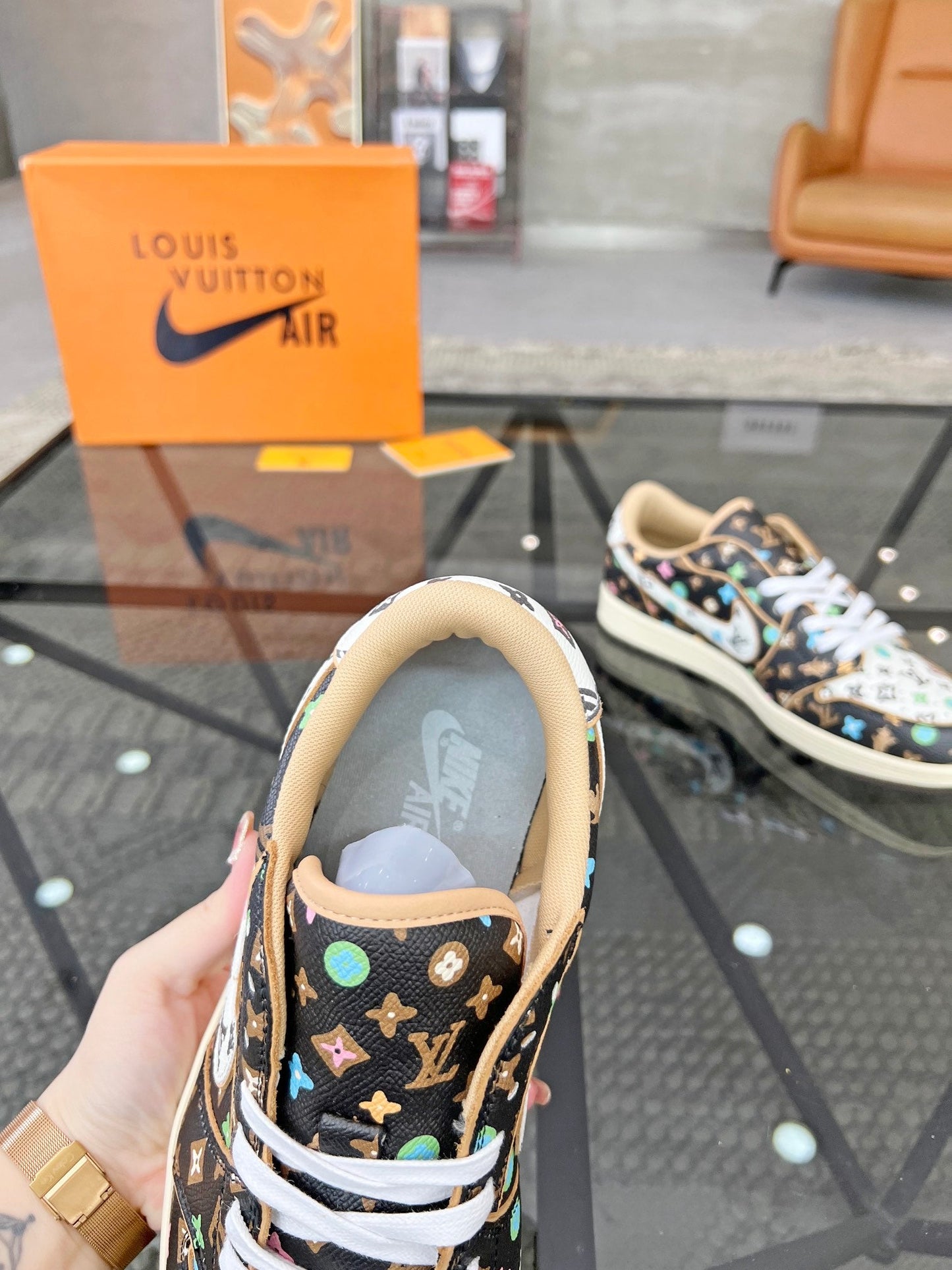Louis sneakers