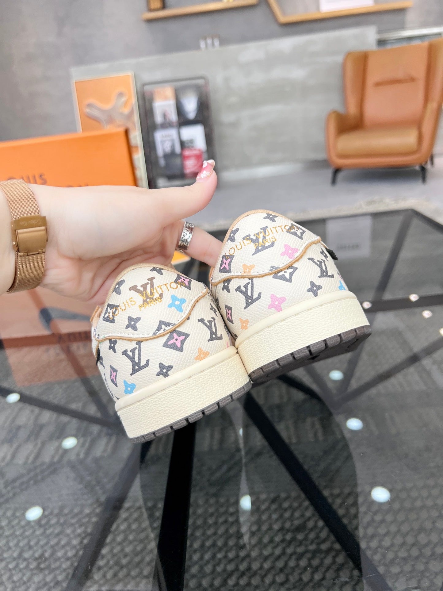 Louis sneakers