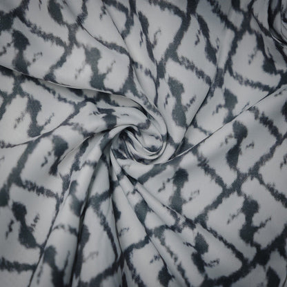 Fend 25ss print short
