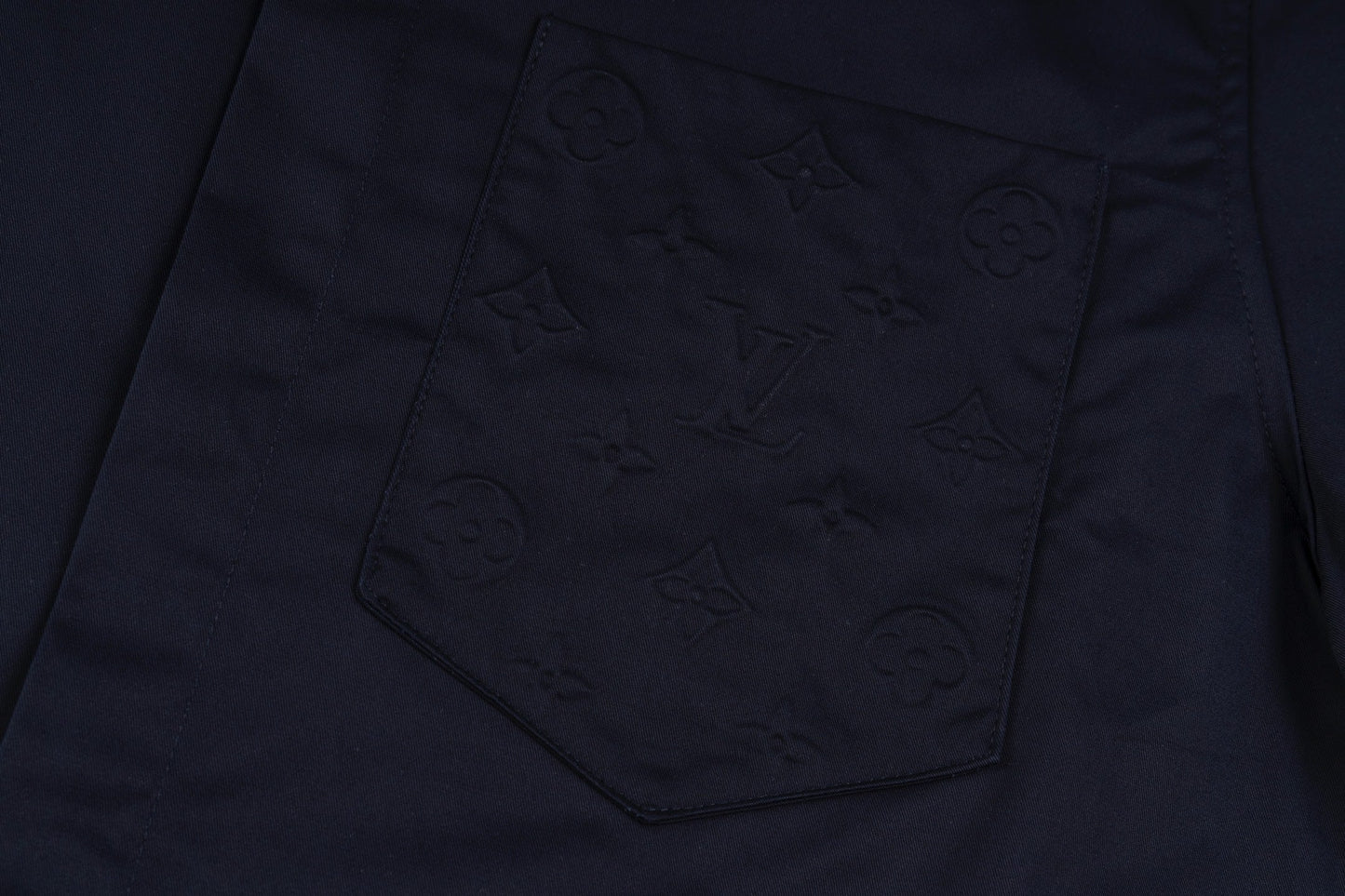 Louis 25ss embossed shirt