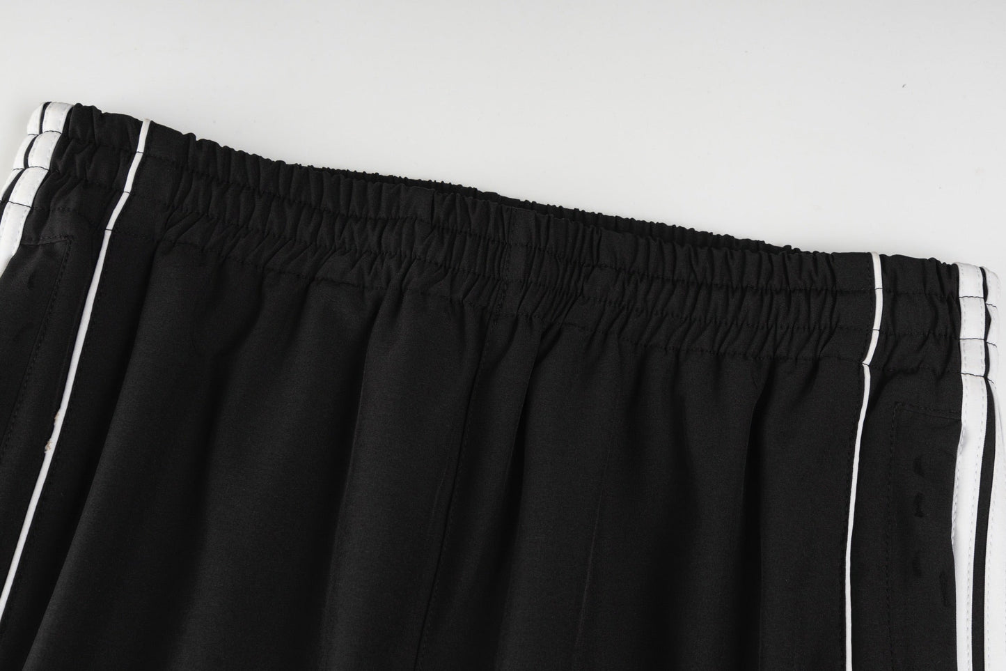 Balen 25ss embroidered pants