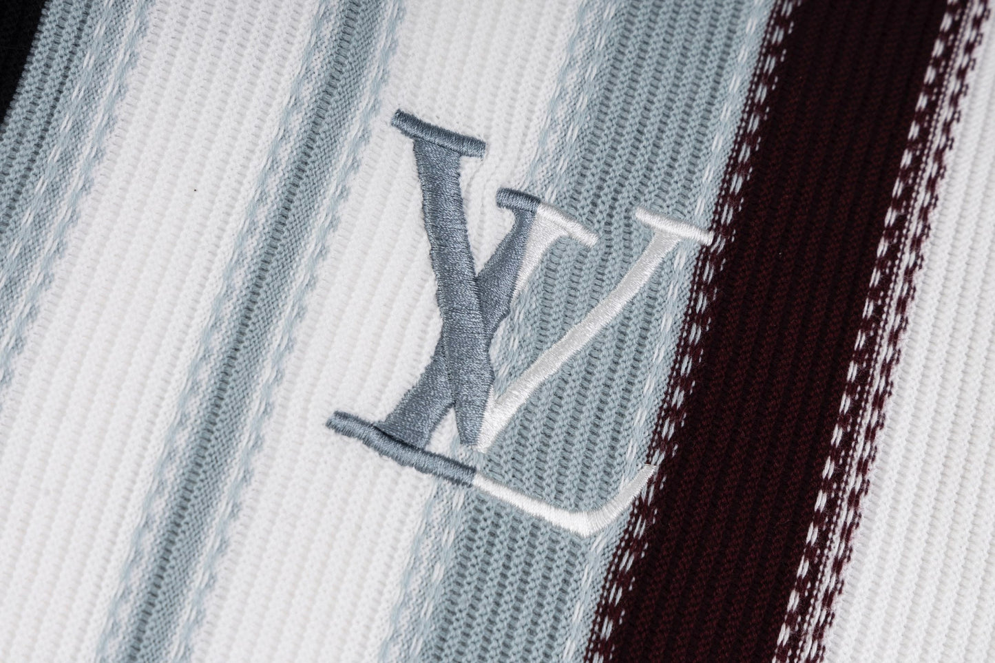 Louis 25ss knit shirt