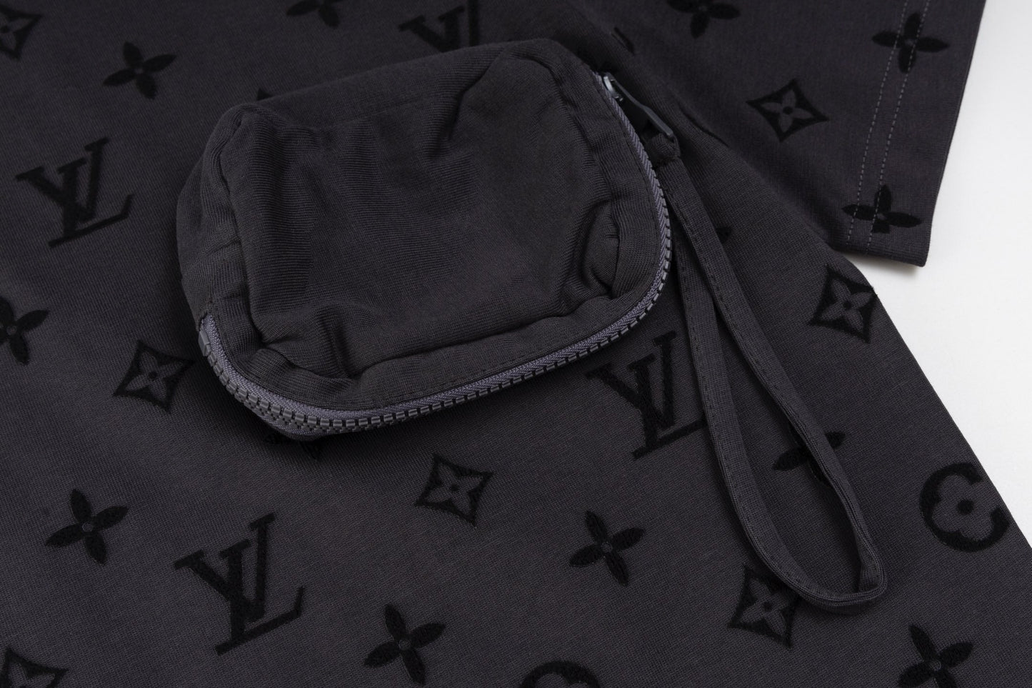 Louis 25ss packet t-shirt
