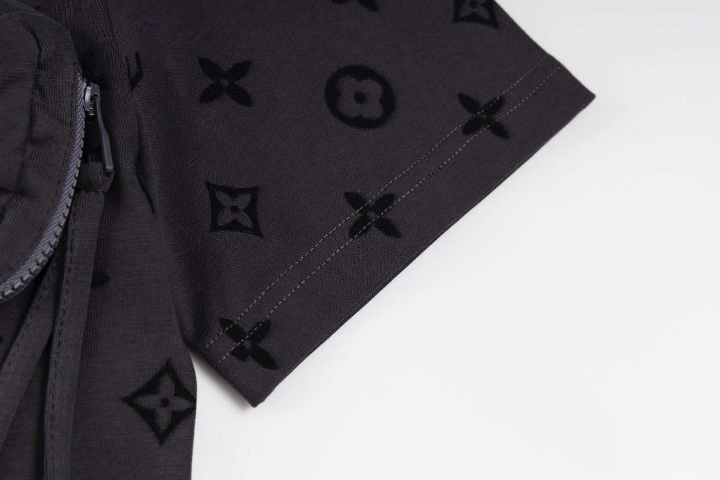 Louis 25ss packet t-shirt