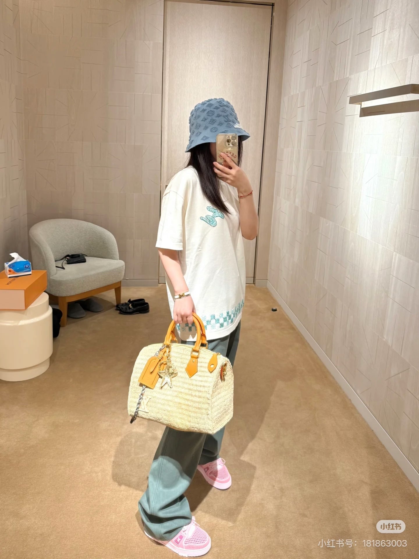 Louis 25fw rhinestone t-shirt