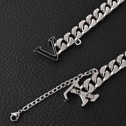Louis necklace