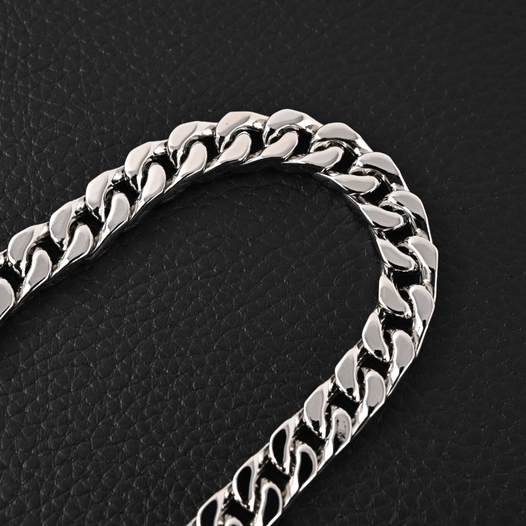 Louis necklace