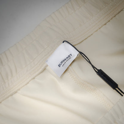 Bur embroidered short