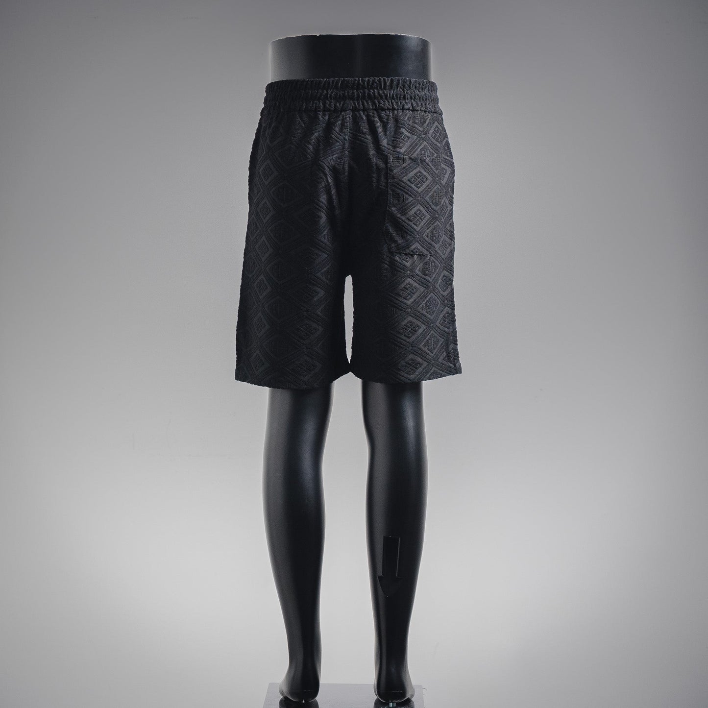 Given 25ss jacquard short