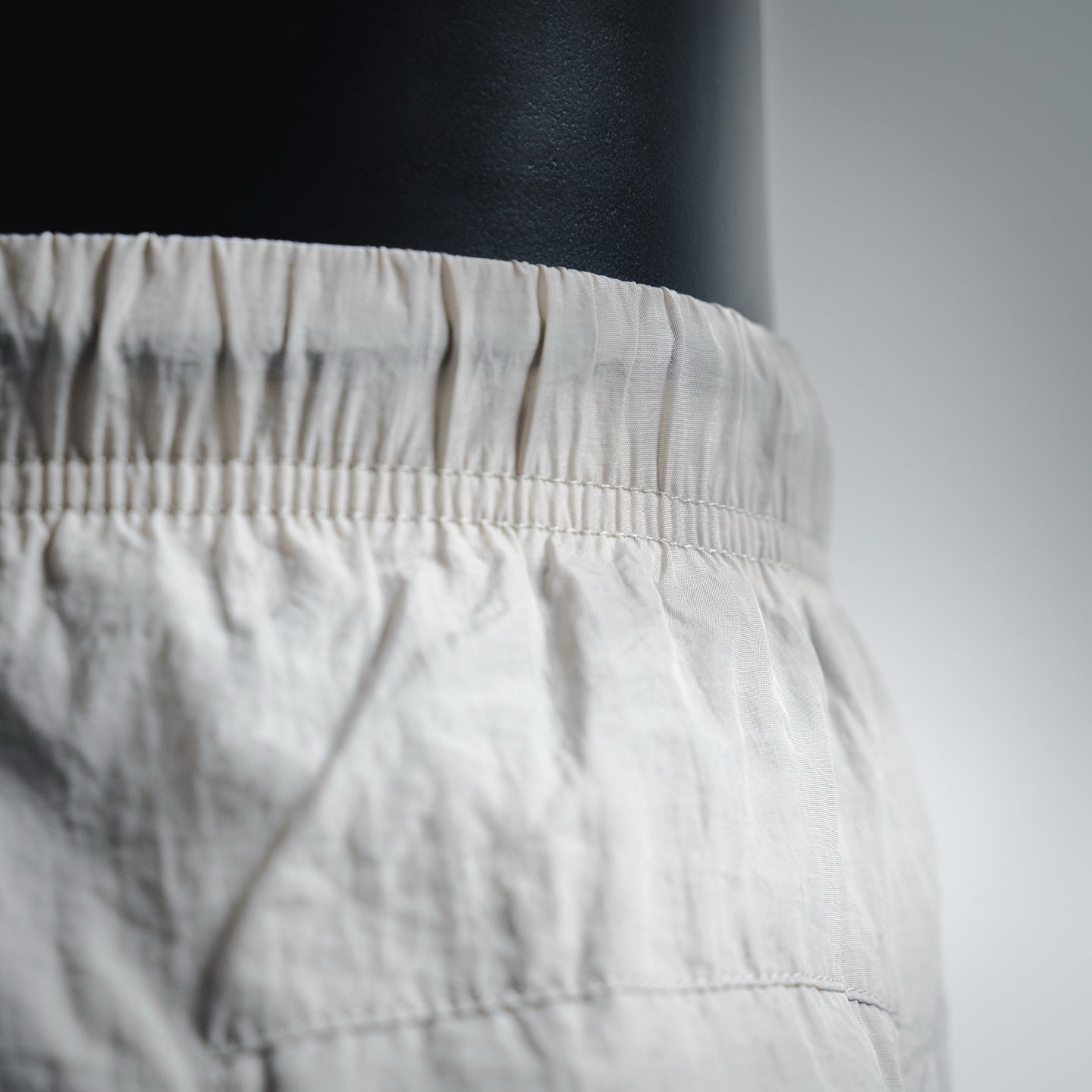 Stone 25ss embroidered short