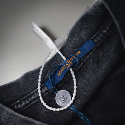Louis 25ss embroidered t-shirt