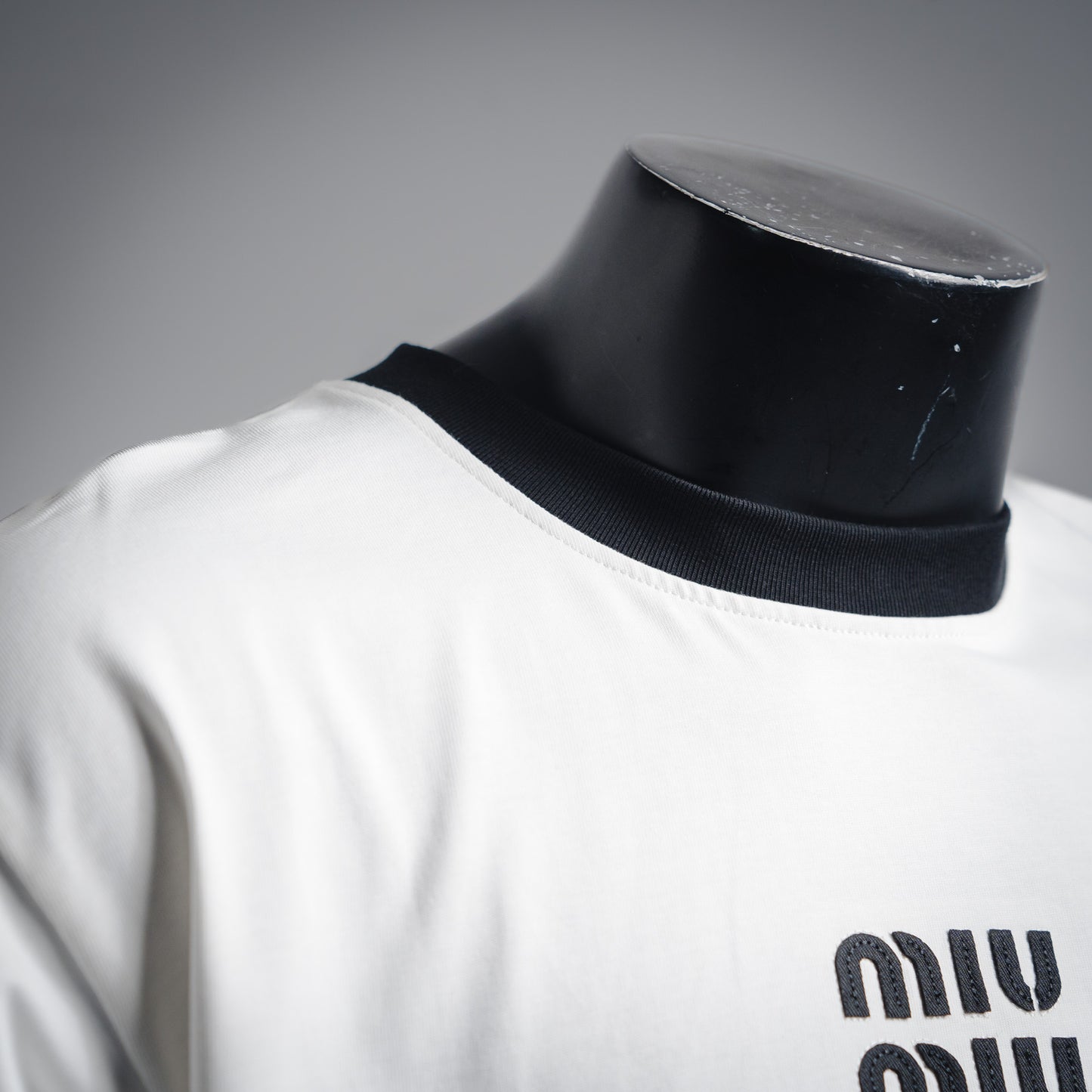 Miu 25fw all-match shirt