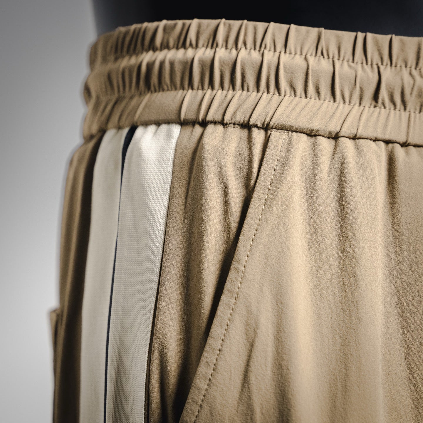 Moncl 25fw all-match pants