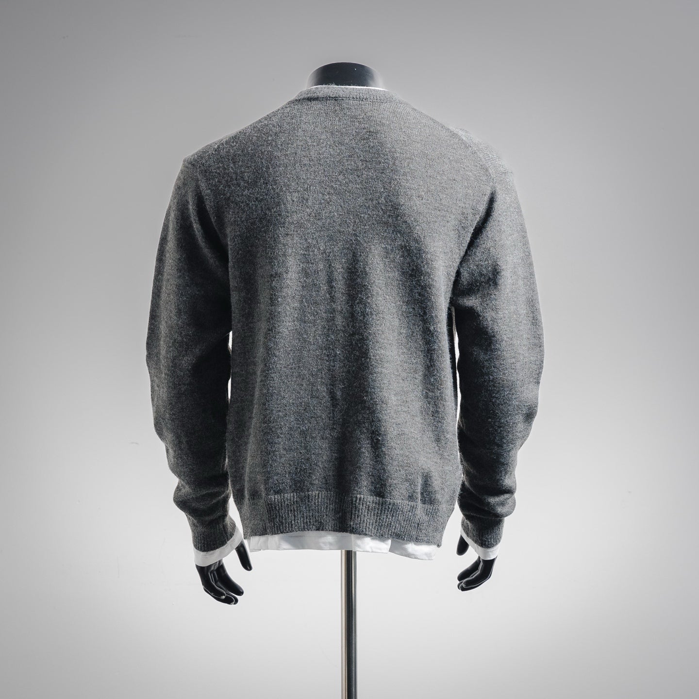 Miu 25fw all-match sweater