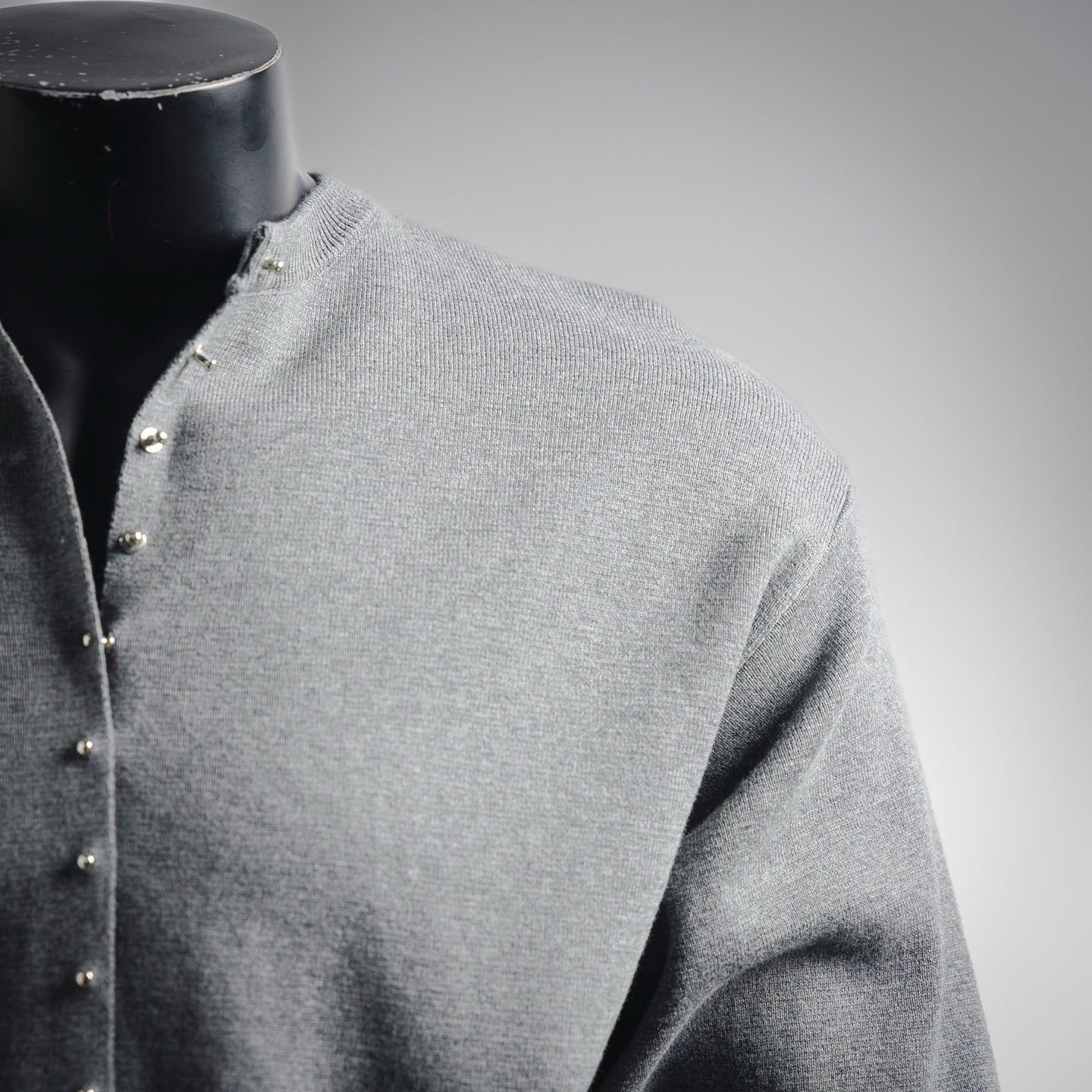 Loe 25fw rivet cardigan