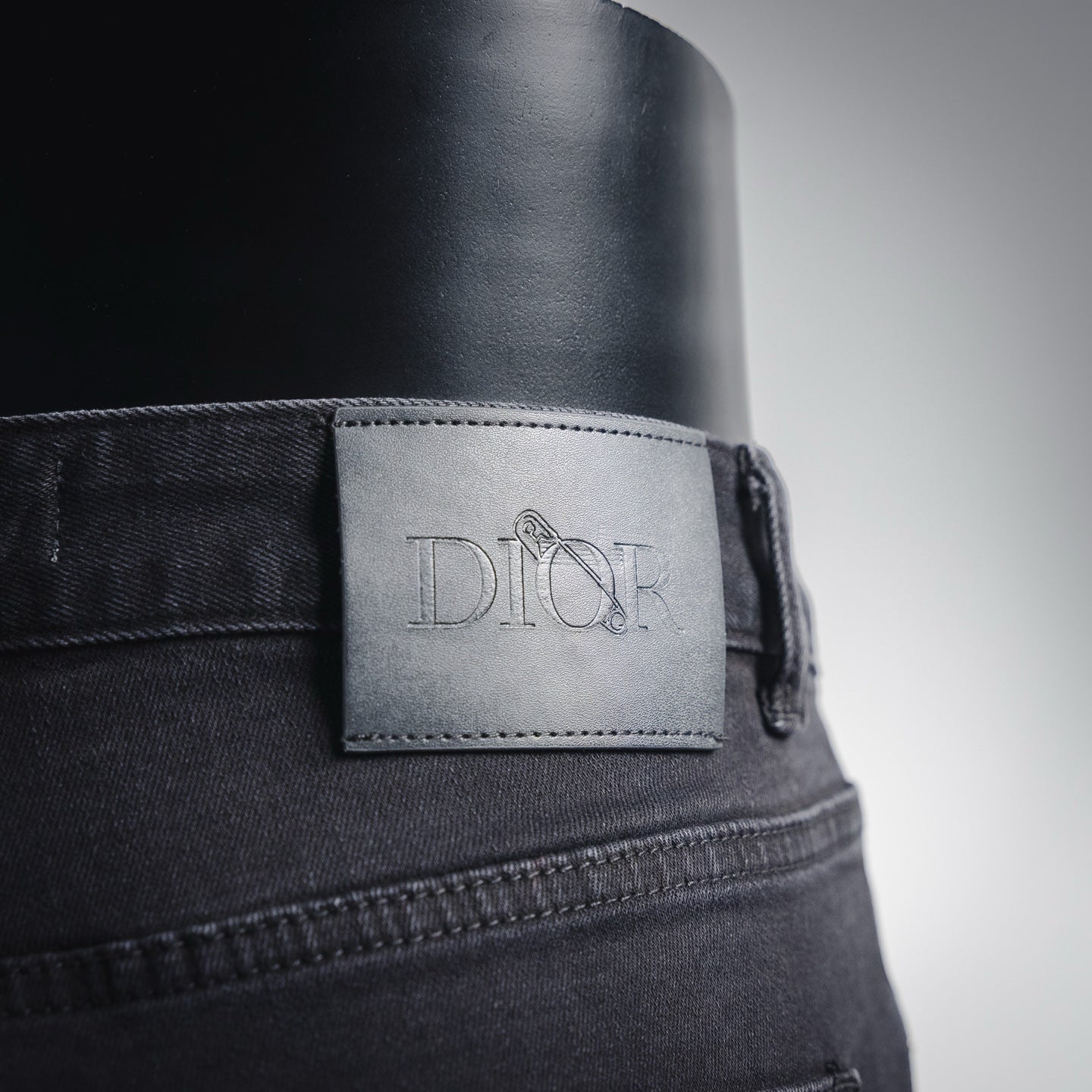 CD 25fw embroidered jeans