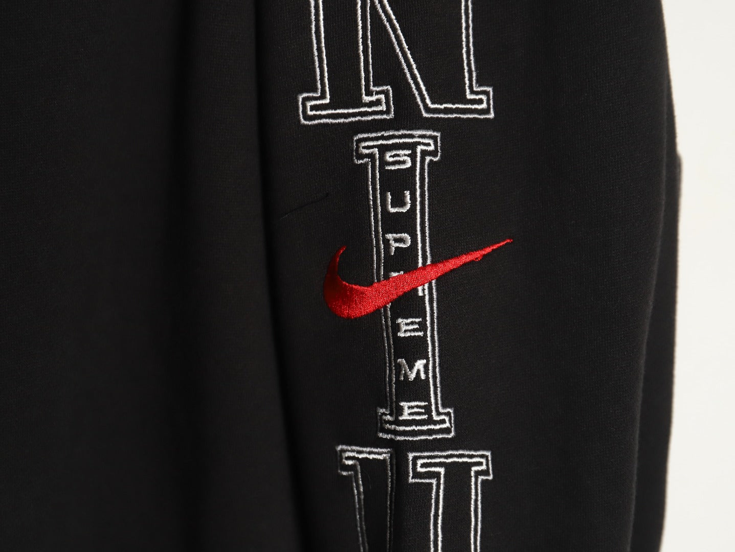 Balen 25fw embroidered jacket