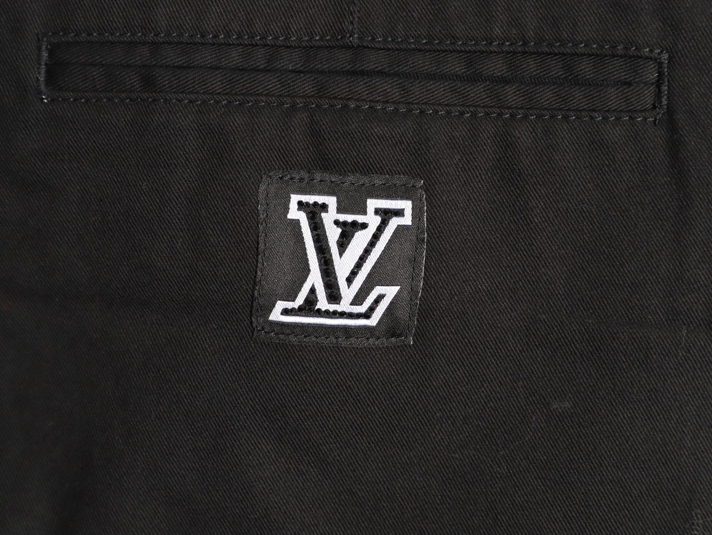 Louis 25fw embroidered pants