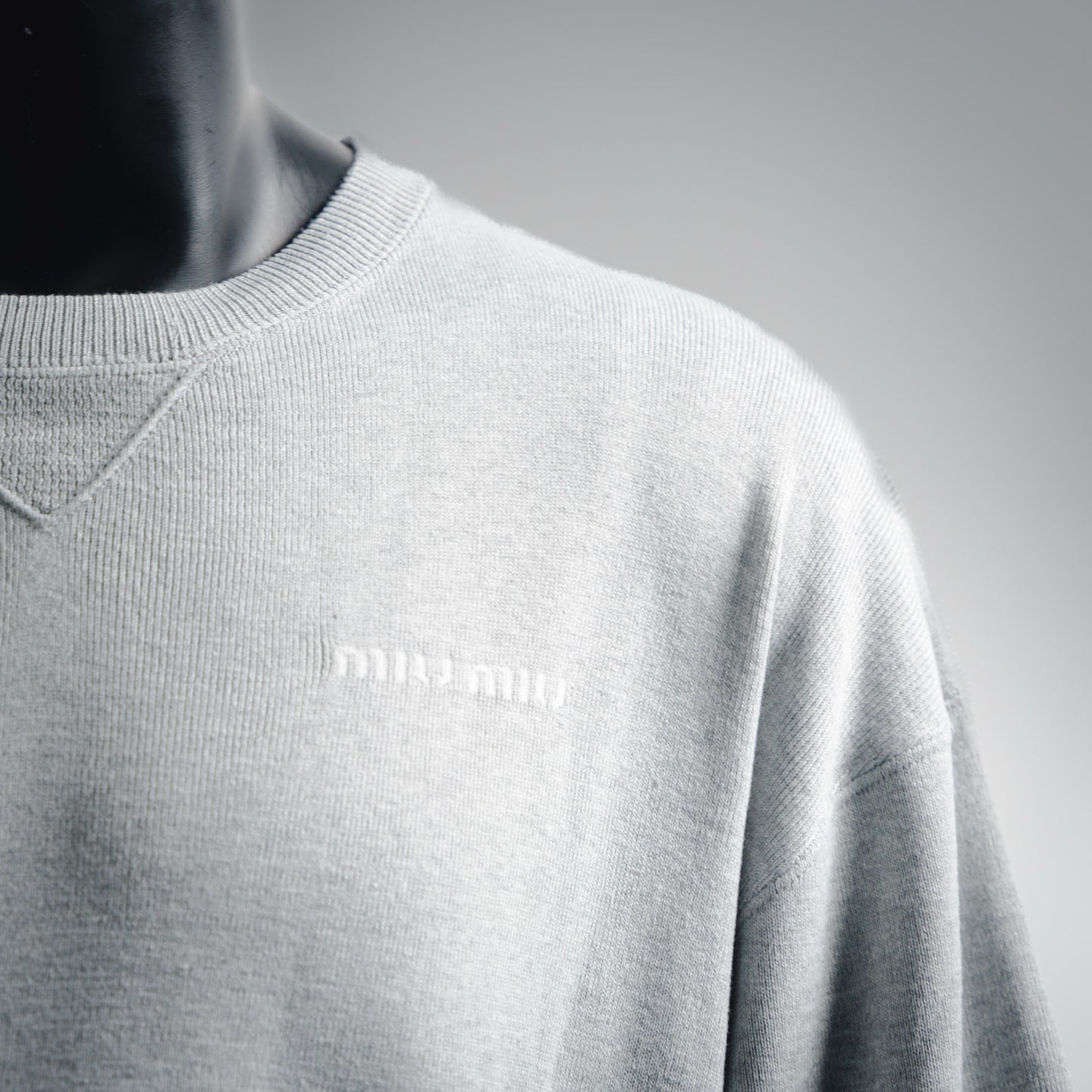 Miu 25fw all-match hoodie