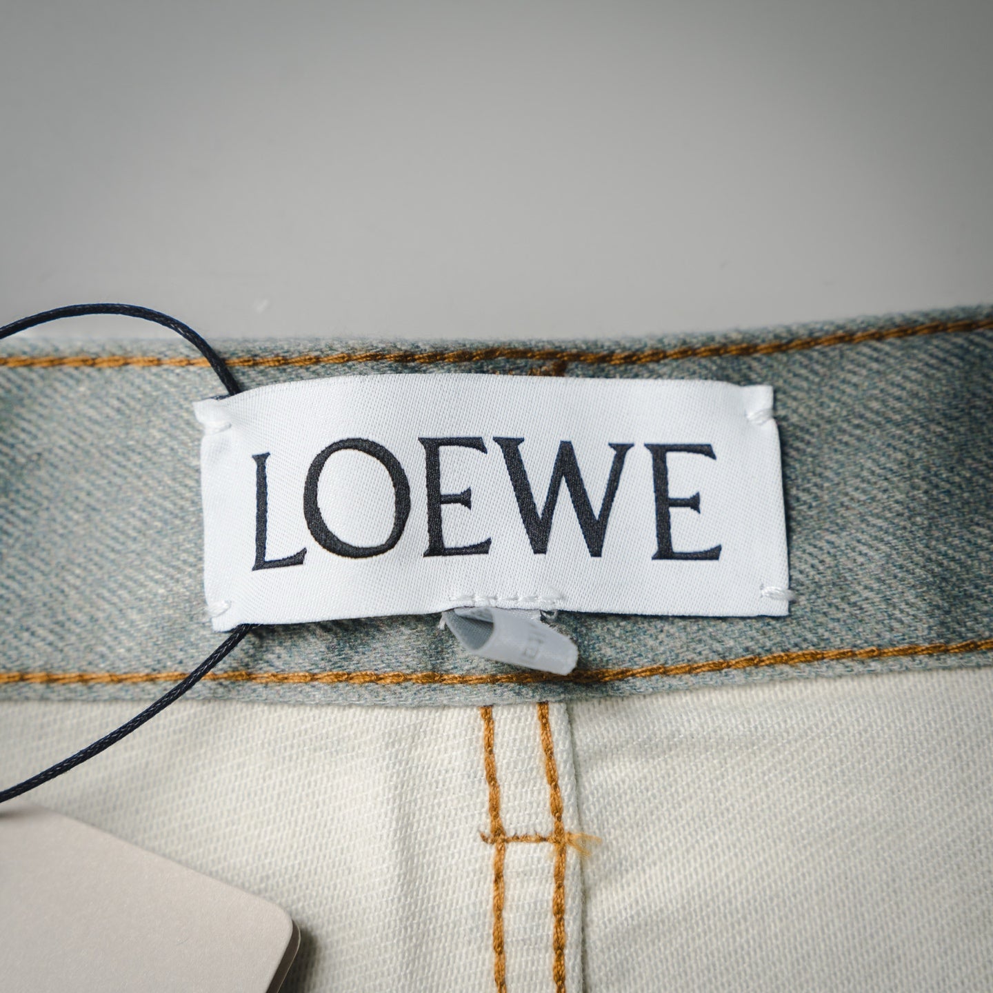 Loe 25fw all-match jeans