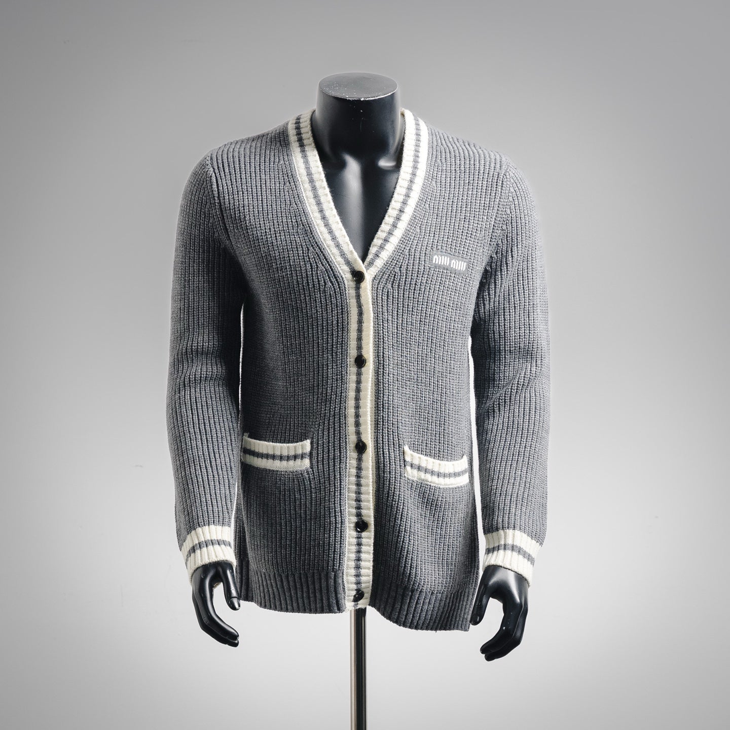 Miu 25fw knitted cardigan