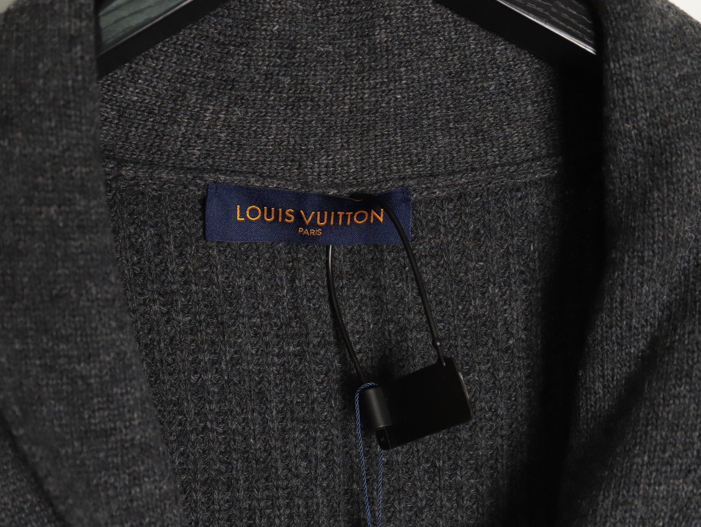 Louis 25fw cardigan sweater