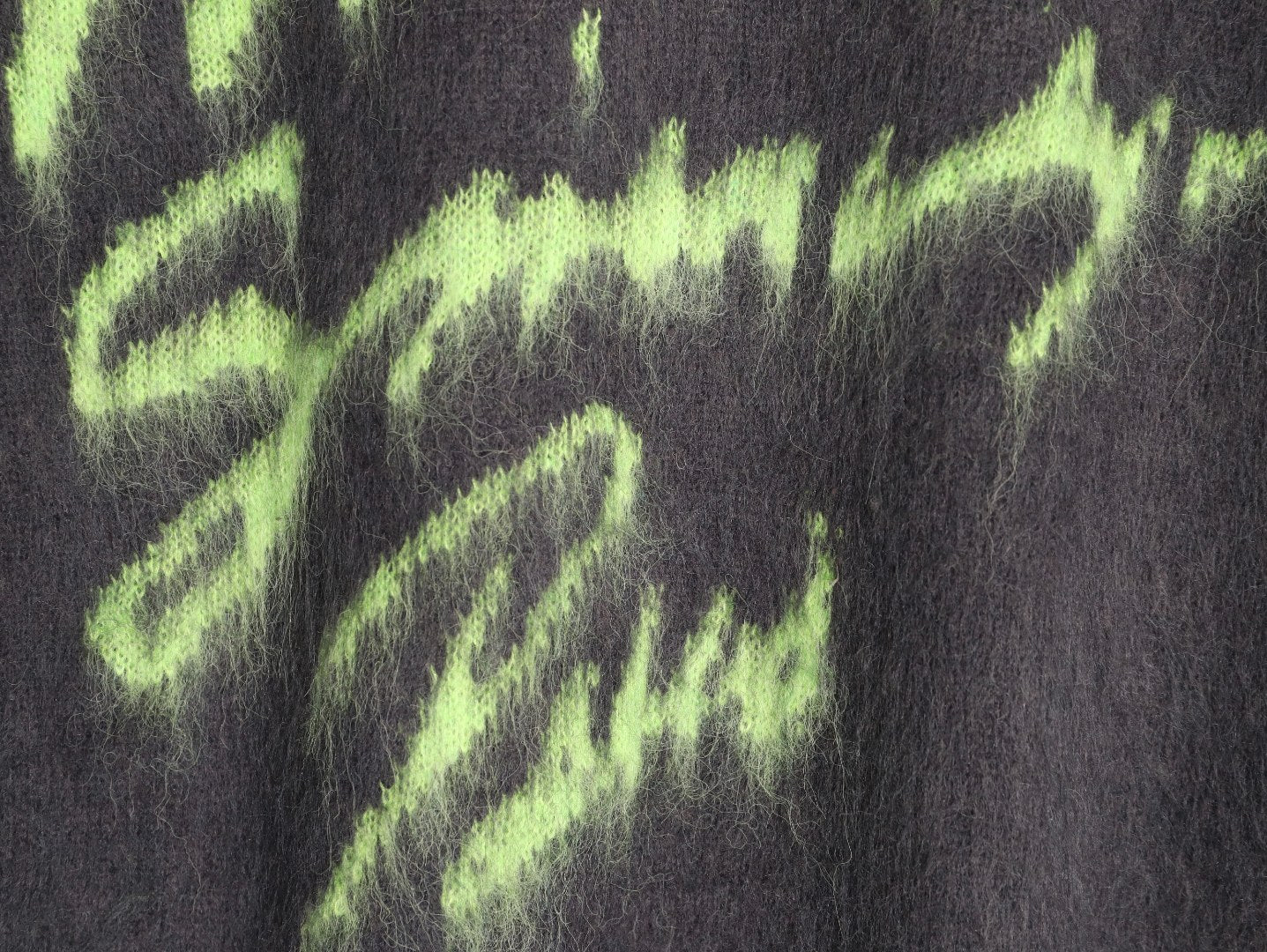 Given 25fw embroidered sweater