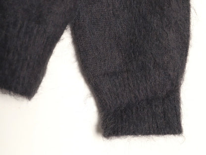Given 25fw embroidered sweater