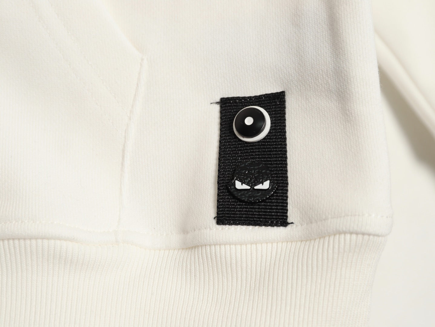 Fend 25fw embroidered hoodie